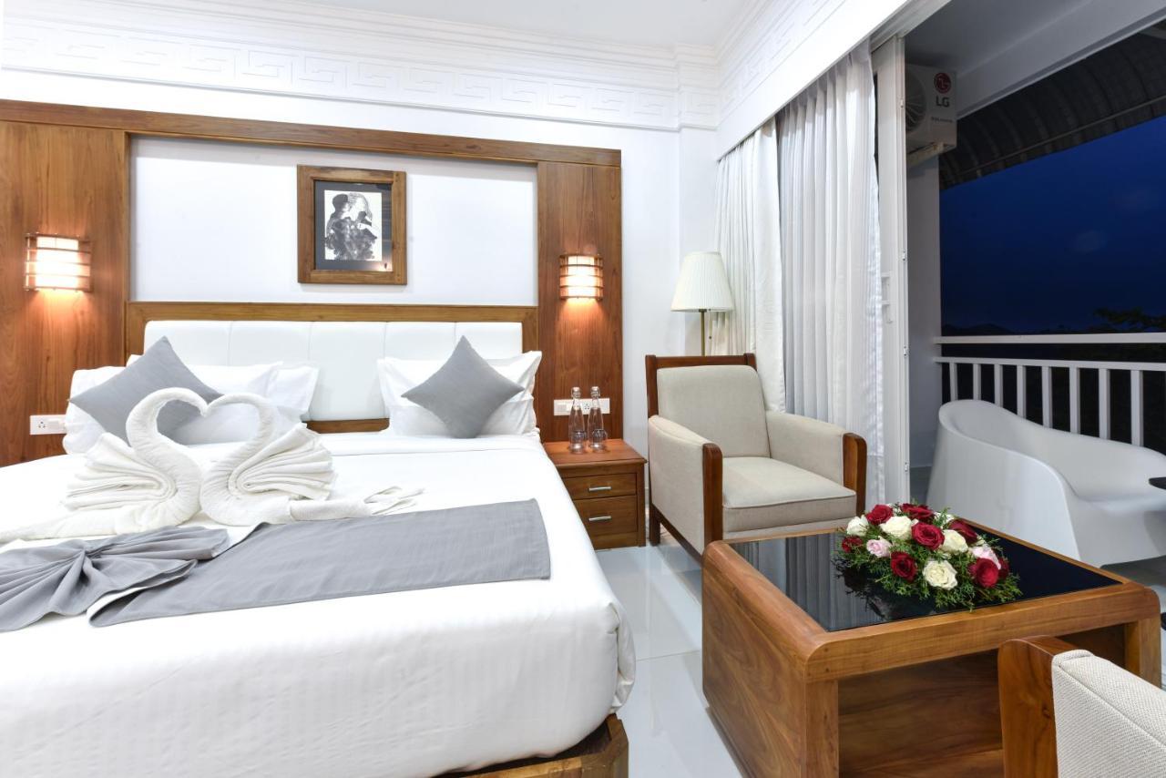 Hotel White House, 무나르 외부 사진