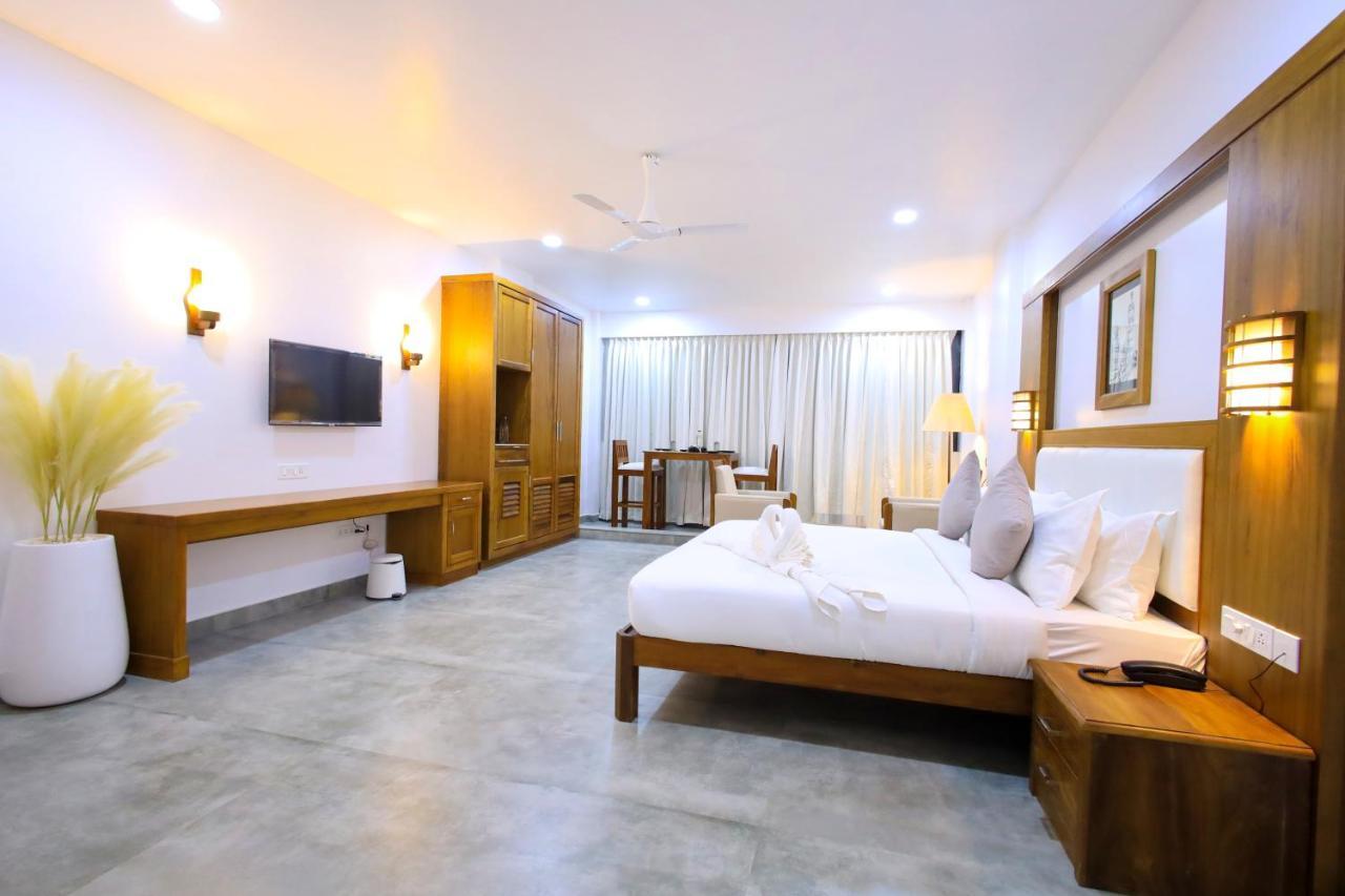 Hotel White House, 무나르 외부 사진